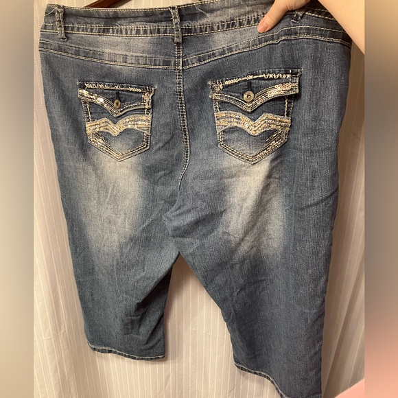🦋 API 🦋 Women's Jeans Blue Denim Capris size 2XL - Picture 4 of 4
